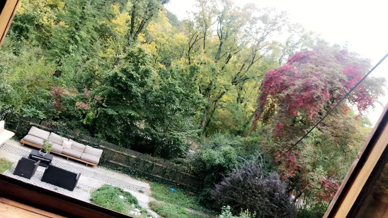 Apartment House Forest Vienna 0*,  Austria